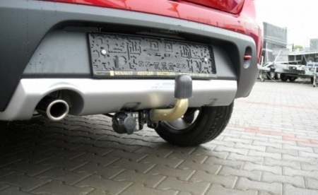 Carlig remorcare Dacia Sandero Stepway 2009 - 2013 demontabil automat cu maneta marca Autohak [2]