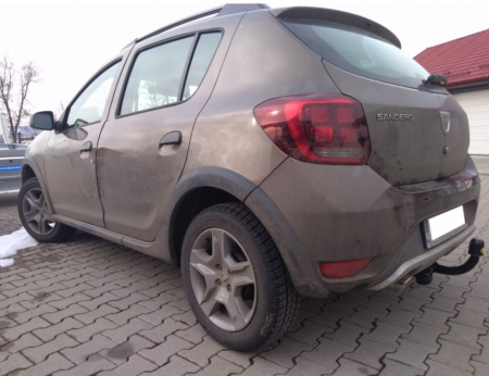 Carlig remorcare Dacia Sandero Stepway 2013 - 2020 marca Autohak [5]