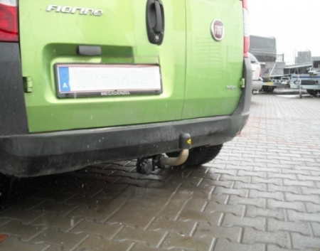 Carlig remorcare Fiat Fiorino dupa 2008 demontabil automat cu maneta marca Autohak [3]