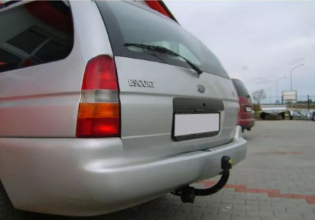 Carlig remorcare Ford Escort combi 1990 - 2001 [1]