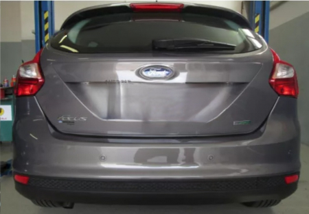 Carlig remorcare Ford Focus 3 htb 2011 -2018 demontabil automat vertical marca Autohak [5]