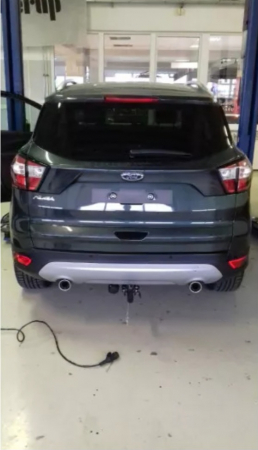 Carlig remorcare Ford Kuga dupa 2013 demontabil automat cu maneta marca Autohak [1]