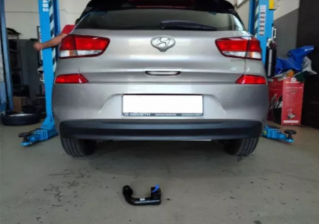 Carlig remorcare Hyundai i30 3/5 usi 2017 - 2018 demontabil automat vertical marca Autohak [6]
