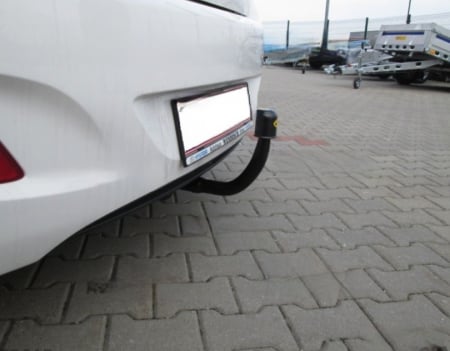 Carlig remorcare Hyundai i30 5 usi 2012 - 2017 demontabil automat vertical marca Autohak [3]