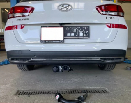 Carlig remorcare Hyundai i30 combi dupa 06/2020 demontabil automat cu maneta marca Autohak [5]