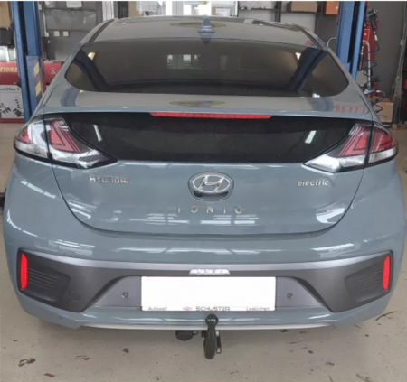 Carlig remorcare Hyundai Ioniq electrica dupa 03/2016 demontabil automat vertical marca GDW [2]