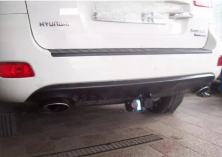 Carlig remorcare Hyundai Santa Fe 2006 - 2012 demontabil cu maneta marca Autohak [2]