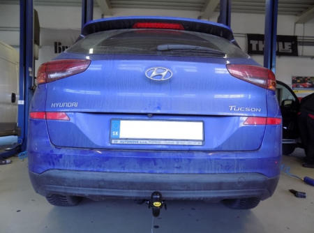 Carlig remorcare Hyundai Tucson 2018 - 2019 demontabil automat cu maneta marca Autohak [10]