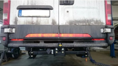 Carlig remorcare Iveco Daily dupa 2014 punte simpla marca Autohak [2]
