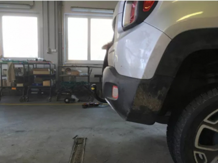 Carlig remorcare Jeep Renegade dupa 2014 marca Autohak r56s [2]