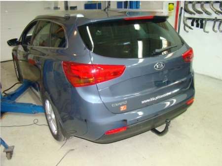 Carlig remorcare Kia Ceed combi 2012 - 2018 demontabil automat vertical marca Autohak [7]