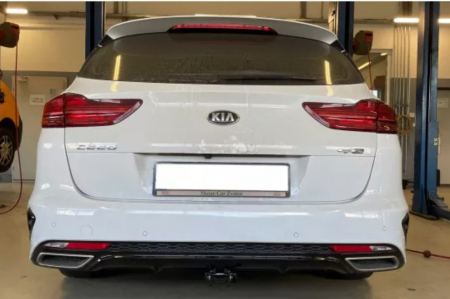 Carlig remorcare Kia Ceed combi dupa 2018 demontabil automat cu maneta marca Autohak [6]
