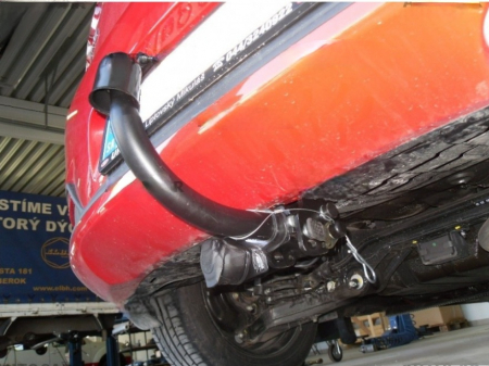 Carlig remorcare Kia Ceed htb 2012 -2018 demontabil automat cu maneta marca Autohak [2]