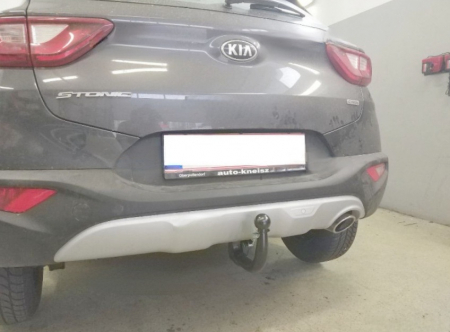 Carlig remorcare Kia Stonic dupa 2017 demontabil automat vertical marca Autohak [9]
