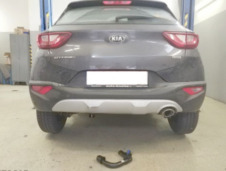 Carlig remorcare Kia Stonic dupa 2017 demontabil automat vertical marca Autohak [4]