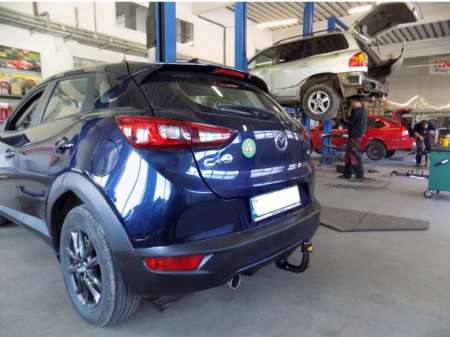 Carlig remorcare Mazda CX3 dupa 2015 demontabil automat vertical marca Autohak [5]