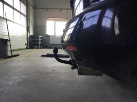 Carlig remorcare Mazda CX7 dupa 2007 demontabil automat cu maneta marca Autohak [3]