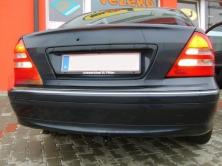 Carlig remorcare Mercedes C Class (W203) 2000 -2007 demontabil automat cu maneta marca Autohak [1]
