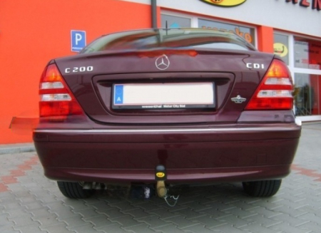 Carlig remorcare Mercedes C Class (W203) 2000 -2007 demontabil automat cu maneta marca Autohak [3]