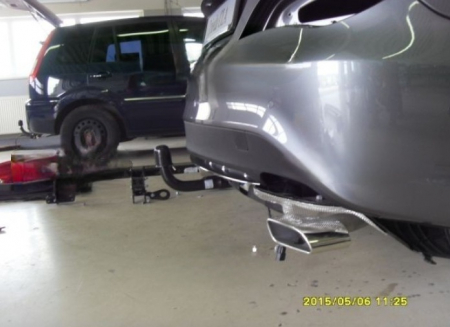 Carlig remorcare Mercedes CLA dupa 2015 demontabil automat vertical marca Autohak [10]