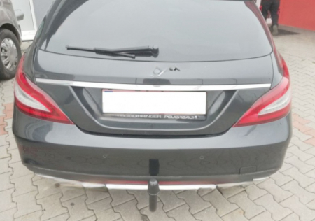 Carlig remorcare Mercedes CLS dupa 2010 demontabil automat vertical marca Autohak [4]