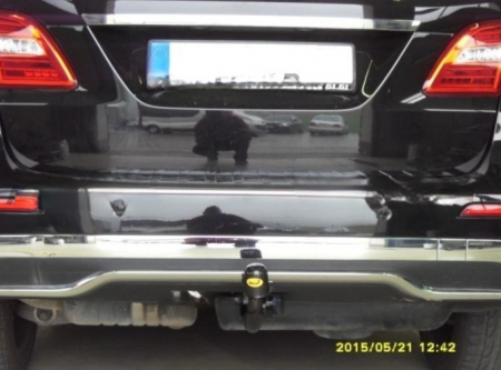 Carlig remorcare Mercedes M Class ML (W166) dupa 2011 demontabil automat vertical marca Autohak [4]