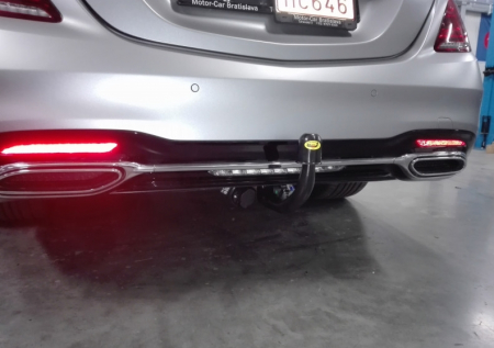 Carlig remorcare Mercedes S Class (W222) dupa 2013 demontabil automat vertical marca Autohak [5]