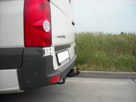 Carlig remorcare Mercedes Sprinter duba/platforma fara treapta punte simpla dupa 2006 marca Autohak [5]