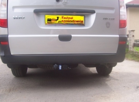 Carlig remorcare Mercedes Vito (W639) 2003 - 2014 demontabil automat cu maneta marca Autohak [1]