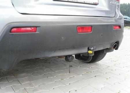 Carlig remorcare Mitsubishi ASX dupa 2010 demontabil automat vertical marca Autohak [7]