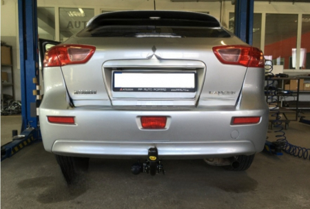 Carlig remorcare Mitsubishi Lancer dupa 2008 demontabil automat cu maneta marca Autohak [6]