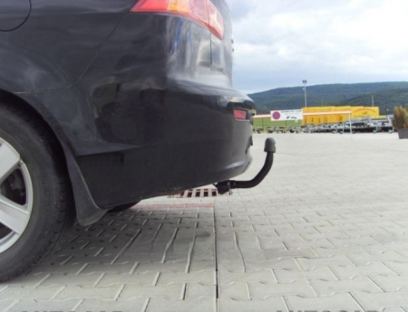 Carlig remorcare Mitsubishi Lancer dupa 2008 demontabil automat vertical marca Autohak [7]