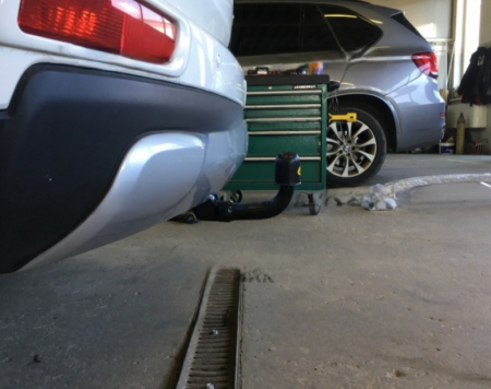 Carlig remorcare Mitsubishi Outlander dupa 2012 demontabil automat vertical marca Autohak [4]