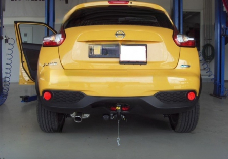 Carlig remorcare Nissan Juke tractiune fata dupa 2010 demontabil automat cu maneta marca Autohak [14]