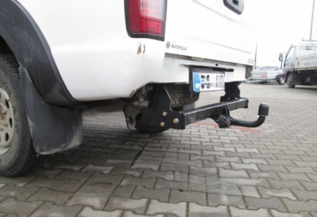 Carlig remorcare Nissan NP300 fabricat dupa 2008 marca Autohak [8]