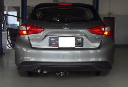 Carlig remorcare Nissan Pulsar dupa 2014 demontabil automat cu maneta marca Autohak [7]