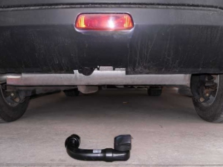 Carlig remorcare Nissan Qashqai J10 2006 - 2013 demontabil automat vertical marca Autohak [6]