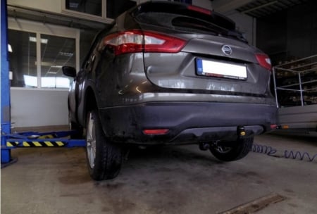 Carlig remorcare Nissan Qashqai J11 2014 - 2018 demontabil automat cu maneta marca Autohak [3]