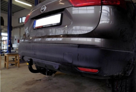 Carlig remorcare Nissan Qashqai J11 2014 - 2018 demontabil automat cu maneta marca Autohak [4]
