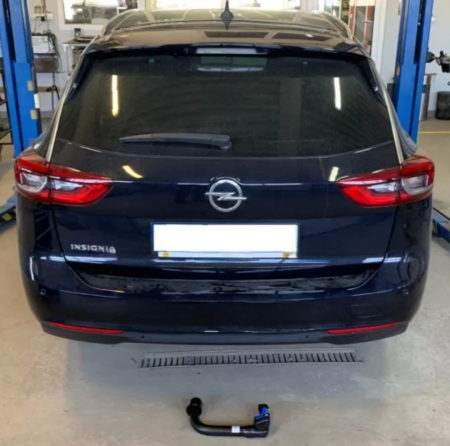 Carlig remorcare Opel Insignia combi dupa 2017 demontabil automat vertical marca Autohak [7]