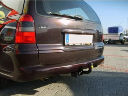 Carlig remorcare Opel Vectra B combi fabricat intre 1996 - 2003 marca Autohak [1]