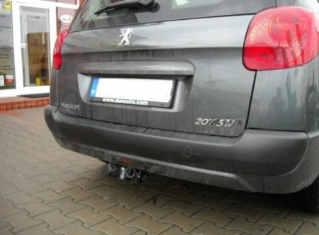 Carlig remorcare Peugeot 207 SW dupa 2006 demontabil automat cu maneta marca Autohak [1]