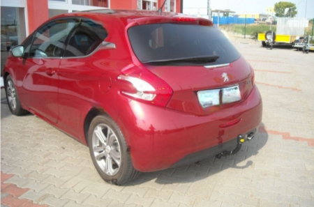 Carlig remorcare Peugeot 208 fabricat intre 2012 - 2019 demontabil automat cu maneta marca Autohak [3]