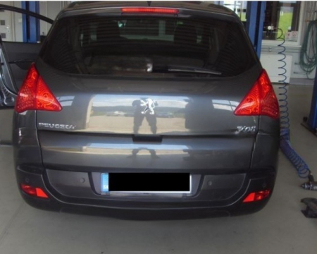 Carlig remorcare Peugeot 3008 fabricat intre 2009 - 2016 demontabil automat vertical marca Autohak [6]