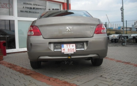 Carlig remorcare Peugeot 301 dupa 2013 demontabil automat cu maneta marca Autohak [11]