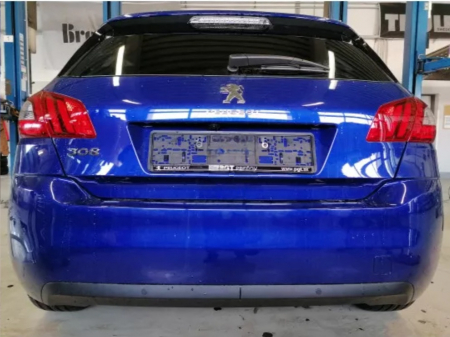 Carlig remorcare Peugeot 308 htb 2013 - 2021 demontabil automat vertical marca Autohak [7]