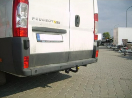 Carlig remorcare Peugeot Boxer duba L4 dupa 2006 marca Autohak [1]