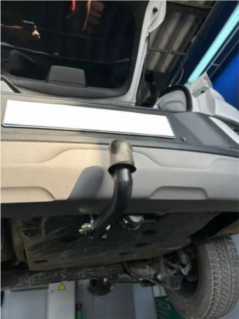 Carlig remorcare Renault Arkana fabricat dupa 2021 marca Autohak [7]