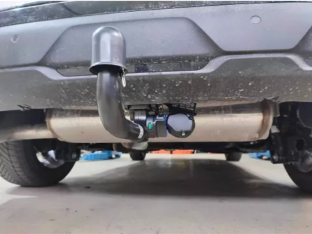 Carlig remorcare Renault Austral dupa 2022 demontabil automat vertical marca Autohak [3]