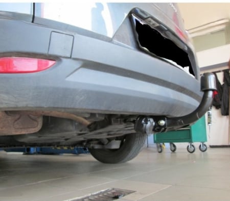 Carlig remorcare Renault Megane 3 combi fabricat intre 2008 - 2016 marca Autohak [1]